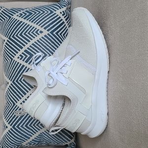 New Balance Nergize, Women's 7.5